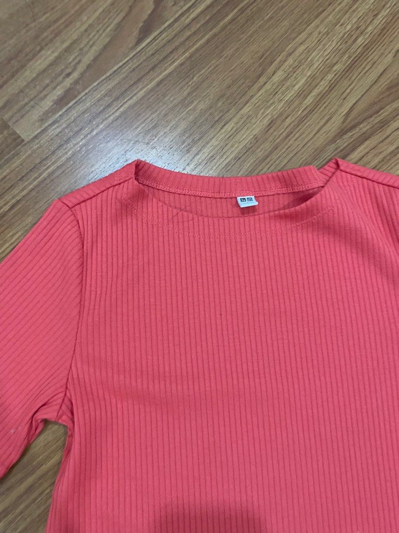 Rib knit uniqlo tshirt (Category: Shirts) located in San Pedro. Submitted by softi.mnl (Listing ID 1323590363, Image 2). Description: .