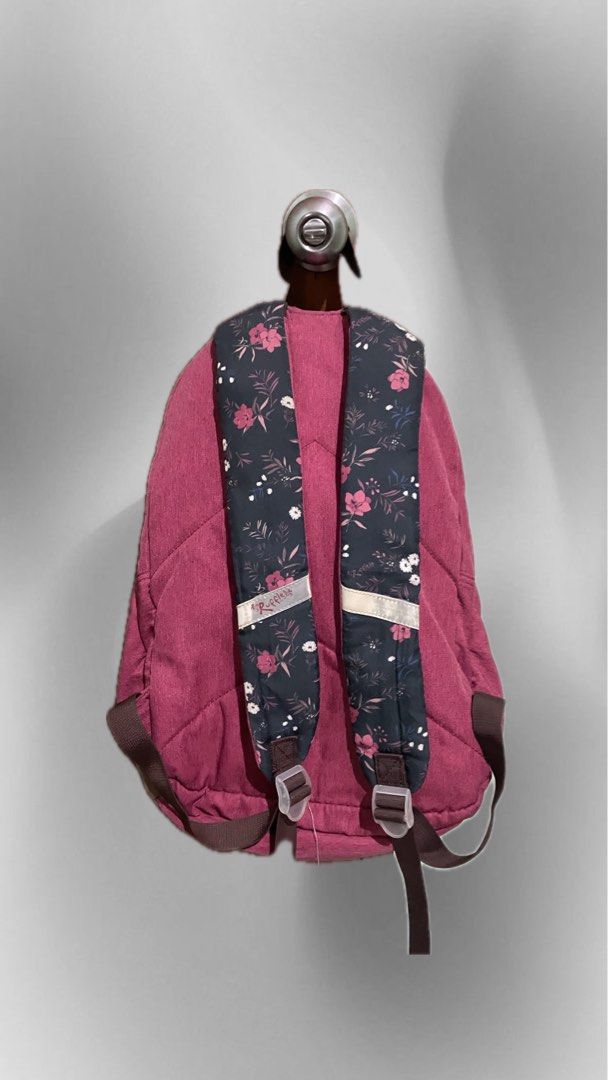 Ruffles Backpack (Category: Backpacks) located in Angeles City. Submitted by chicagoezz (Listing ID 1323560024, Image 2). Description: Original Ruffles Backpack -pm for info -ship via flash express.