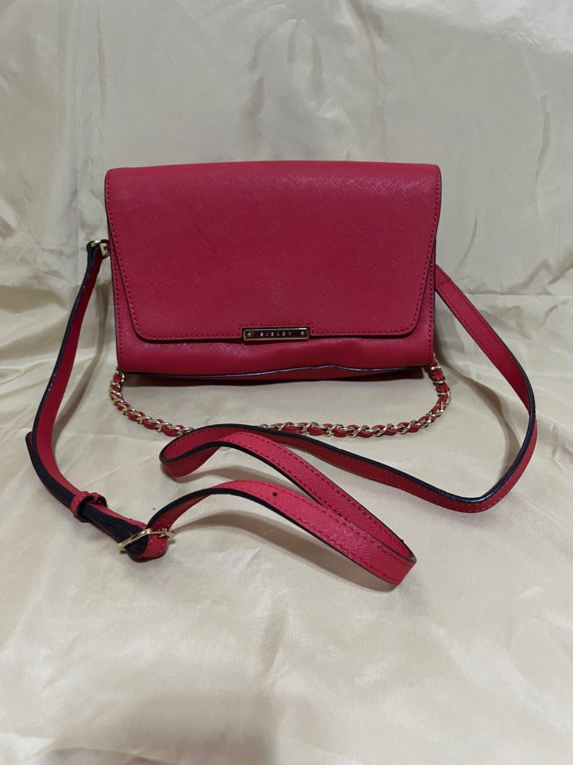 SALE SISLEY TWO-WAY RED BAG (Category: Cross-body Bags) located in Lucena. Submitted by unnieskollegsyeononlineshop (Listing ID 1323617070, Image 2). Description: Preloved. Like new. Length - 24 cms. Height - 15 cms. Width - 4 cms. .