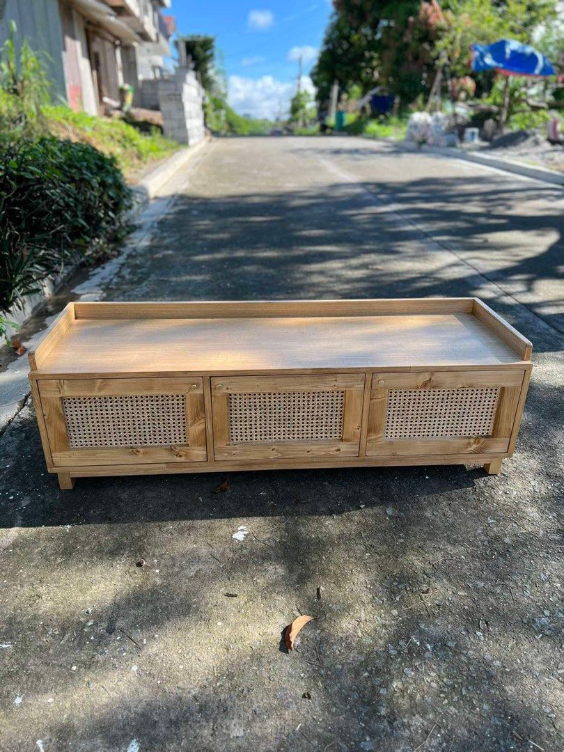 Solihiya Bench Natural Color (Category: Sofas) located in Pasig City. Submitted by icraft_handicraft (Listing ID 1323506500, Image 1). Description: 📍 Visit Us: Address: #31 Lot 7 Block 9 F. Legaspi St., Maybunga, Pasig City Waze Pin: 31 Francisco Legaspi, Pasig Contact Persons: Aya or Chris ☎️ (02) 7121 0756 📞 (0915) 931 4110 🕒 Store Hours: Monday to Saturday 10:00 AM - 7:00 PM ‼️ BIR and DTI Registered ‼️ Official Receipts Available.