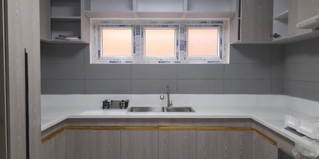 Staff House for Rent (Category: House & Lot) located in Quezon City. Submitted by asnejantonio0428 (Listing ID 1323622613, Image 2). Description: Newly Renovated Semi-Furnished P200k negotiable 4 Bedrooms with A/C 4 T&B living room with A/C Dining room & kitchen dirty kitchen 2 car garage patio electric gate maid's room Pls. Call 09277136775 No agent pls!.