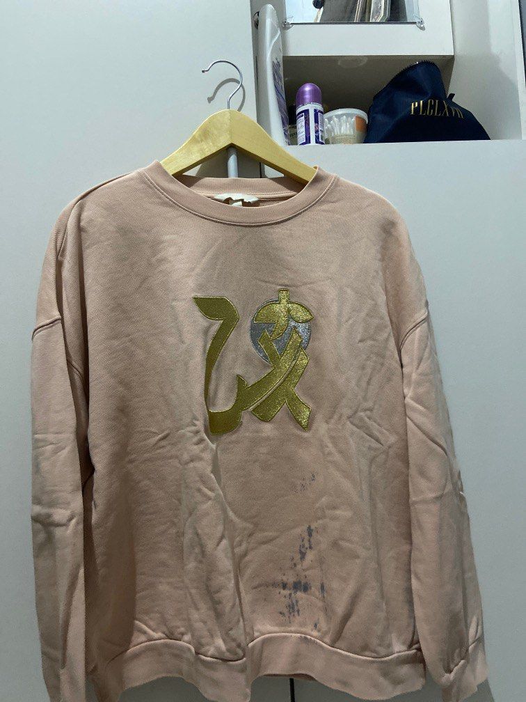 Sweater Pink Merk H M Fesyen Wanita Pakaian Wanita Lainnya di Carousell