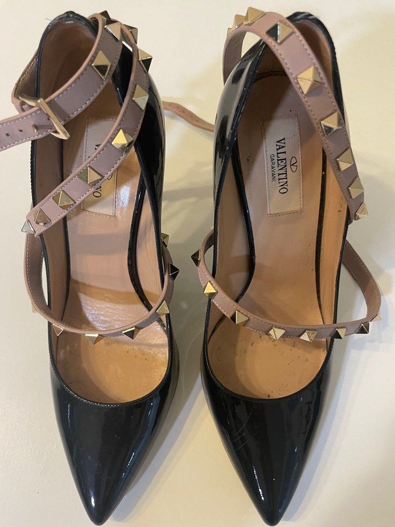 Valentino Garavani Rockstud Women s Fashion Footwear Heels on Carousell
