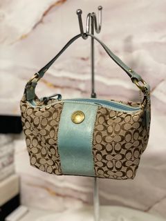 (Category: ) located in . Submitted by shoplikecess (Listing ID 1323614795, Image 1). Description: .