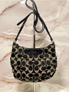 (Category: ) located in . Submitted by shoplikecess (Listing ID 1323614000, Image 1). Description: .