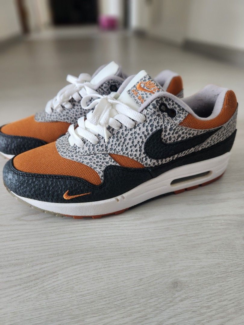 WTS nike air max 1 safari size