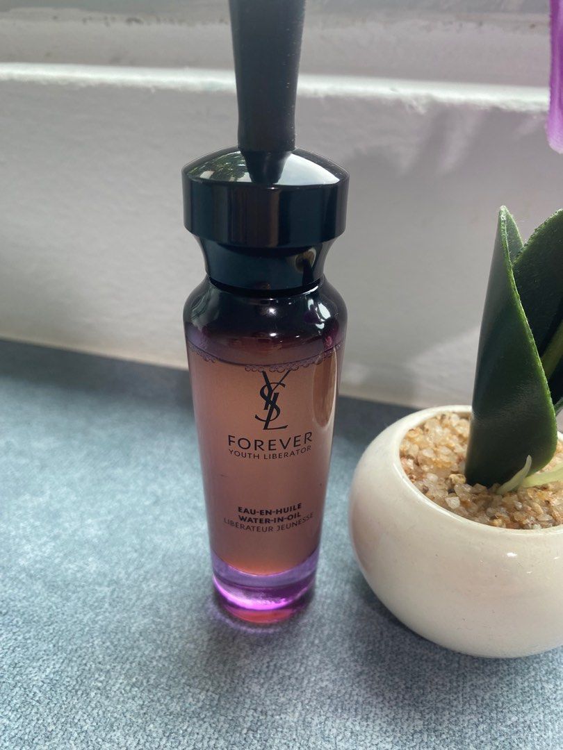 Ysl youth liberator water in oil top