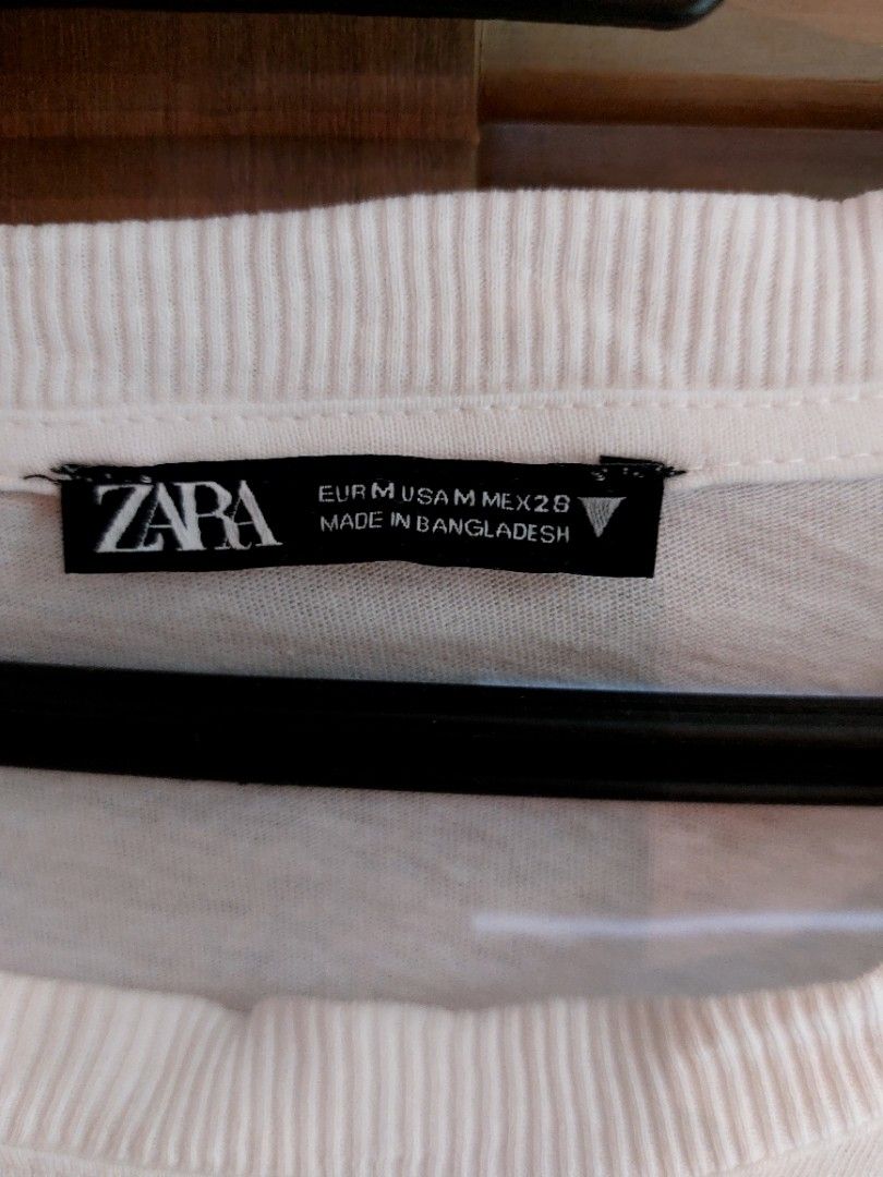 Zara Basic TShirt (Category: Shirts) located in Kuala Lumpur. Submitted by strawberrycloset (Listing ID 1323461960, Image 3). Description: Like New Light and comfy material Suitable for size M to small L.