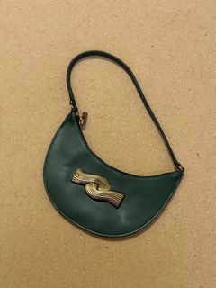(Category: ) located in . Submitted by ShopPreloved (Listing ID 1323575699, Image 1). Description: .