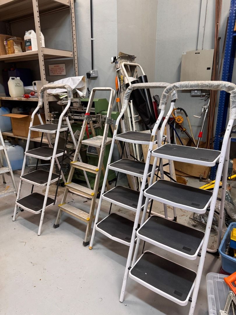 4 Steps Ladder, Furniture & Home Living, Furniture, Shelves,