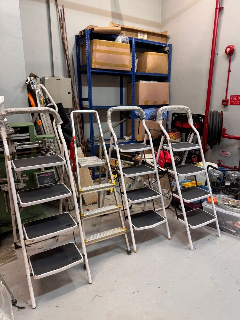 4 Steps Ladder, Furniture & Home Living, Furniture, Shelves,