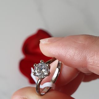 (Category: ) located in . Submitted by blessed_goods (Listing ID 1328357539, Image 1). Description: .