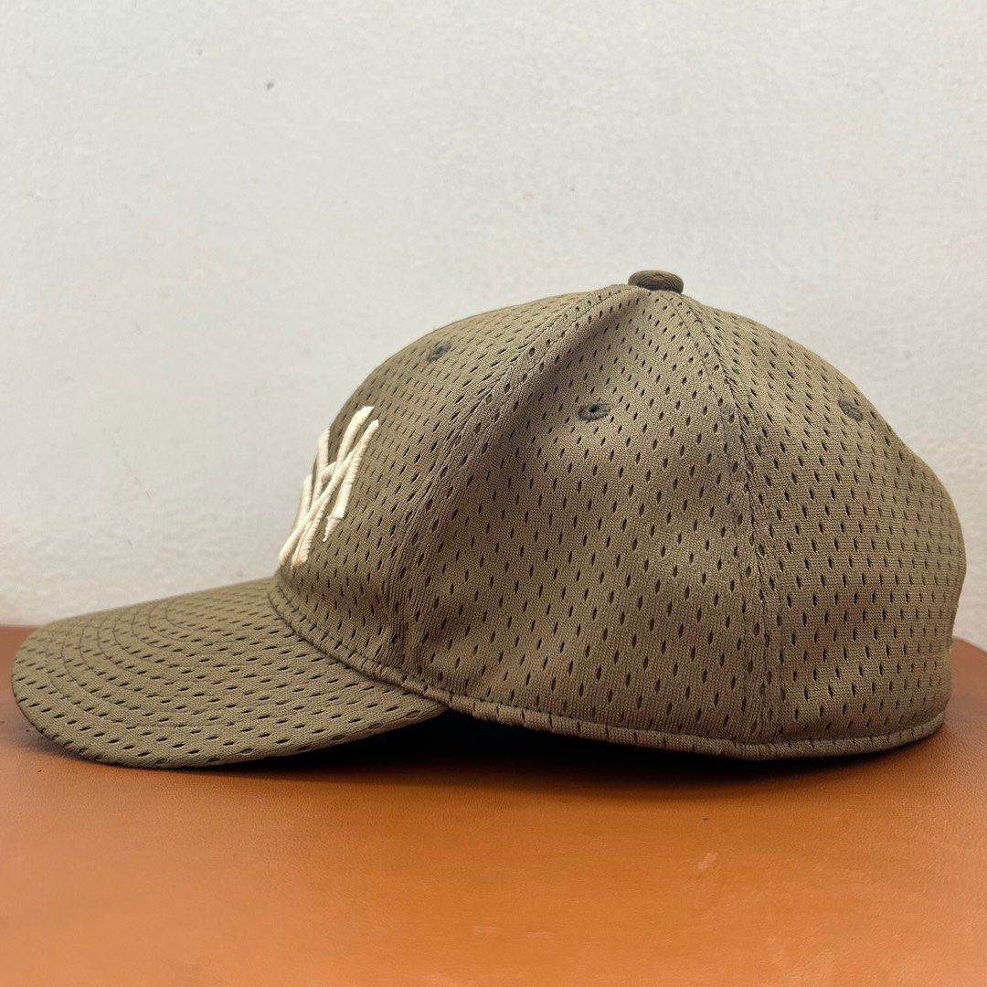 2005 A bathing ape neighborhood mesh fitted cap (Category: Caps & Hats) located in Manila. Submitted by pl4y_it_4g4in (Listing ID 1328333910, Image 3). Description: Used Vintage Issue pls check photos size M on tag .