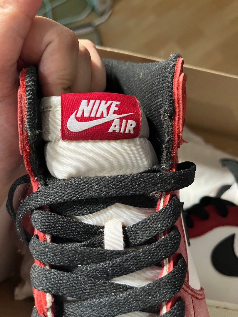 Air Jordan 1 Retro High OG Unauthorized Authentic