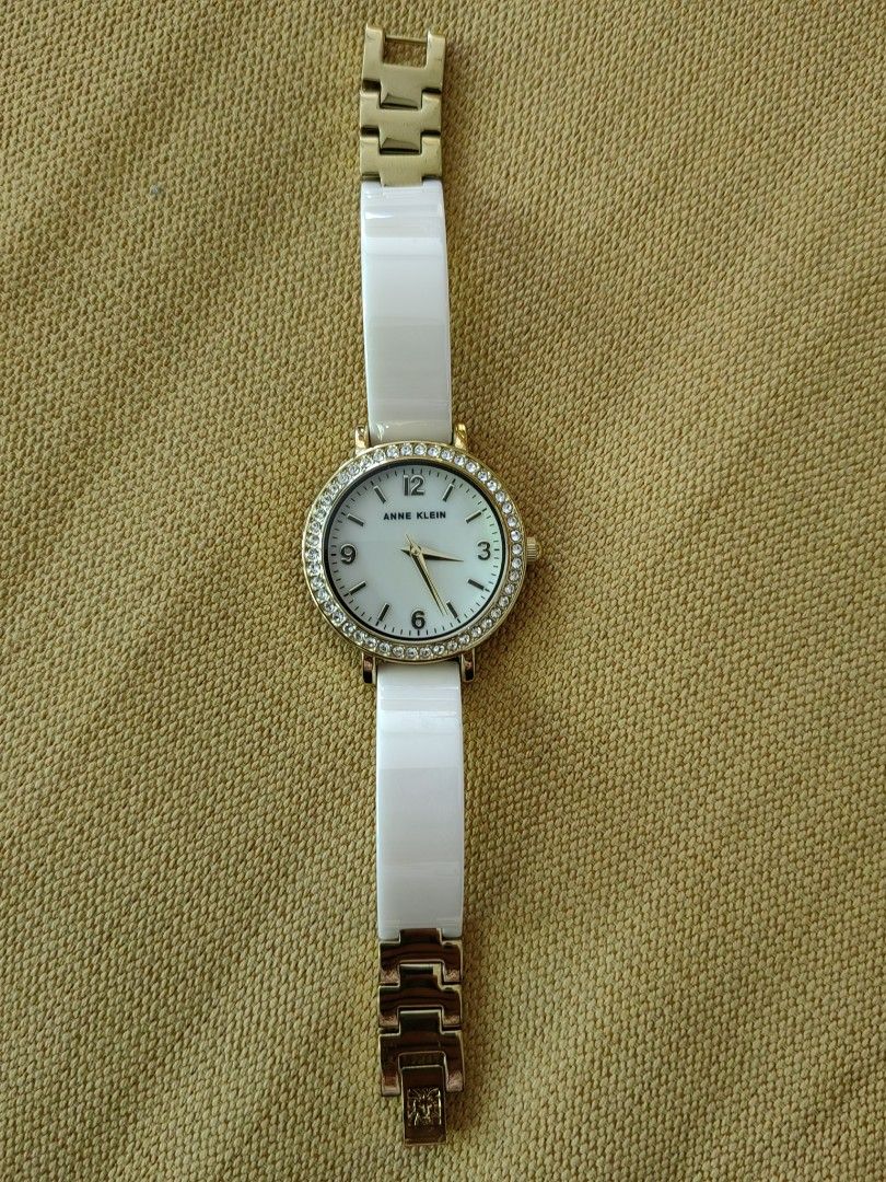 Anne Klein Bangle Watch (Category: Women's Watches) located in Paranaque City. Submitted by margocollection (Listing ID 1328256855, Image 1). Description: .