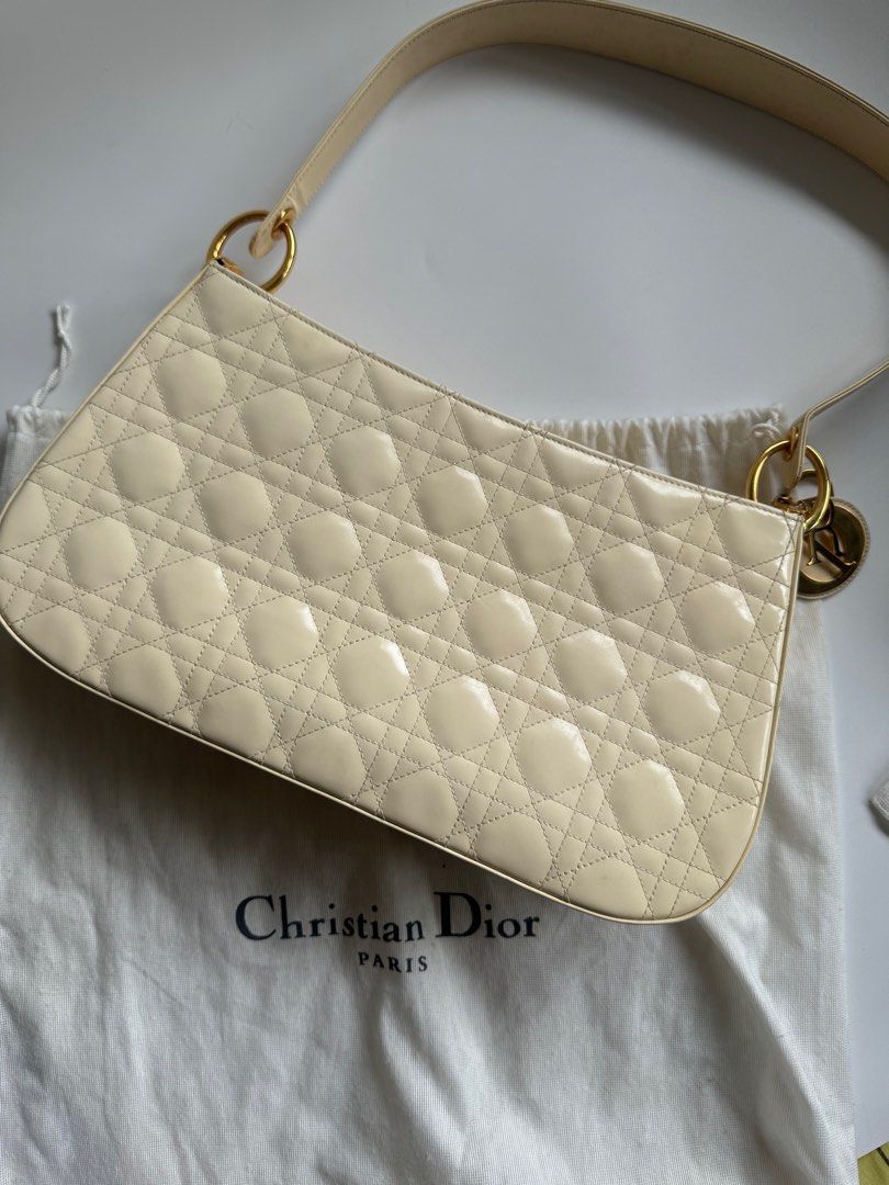 Authentic Christian Dior Patent Leather Shoulder Bag (Category: Luxury Bags & Wallets) located in Quezon City. Submitted by spottedstuff (Listing ID 1328281636, Image 1). Description: .