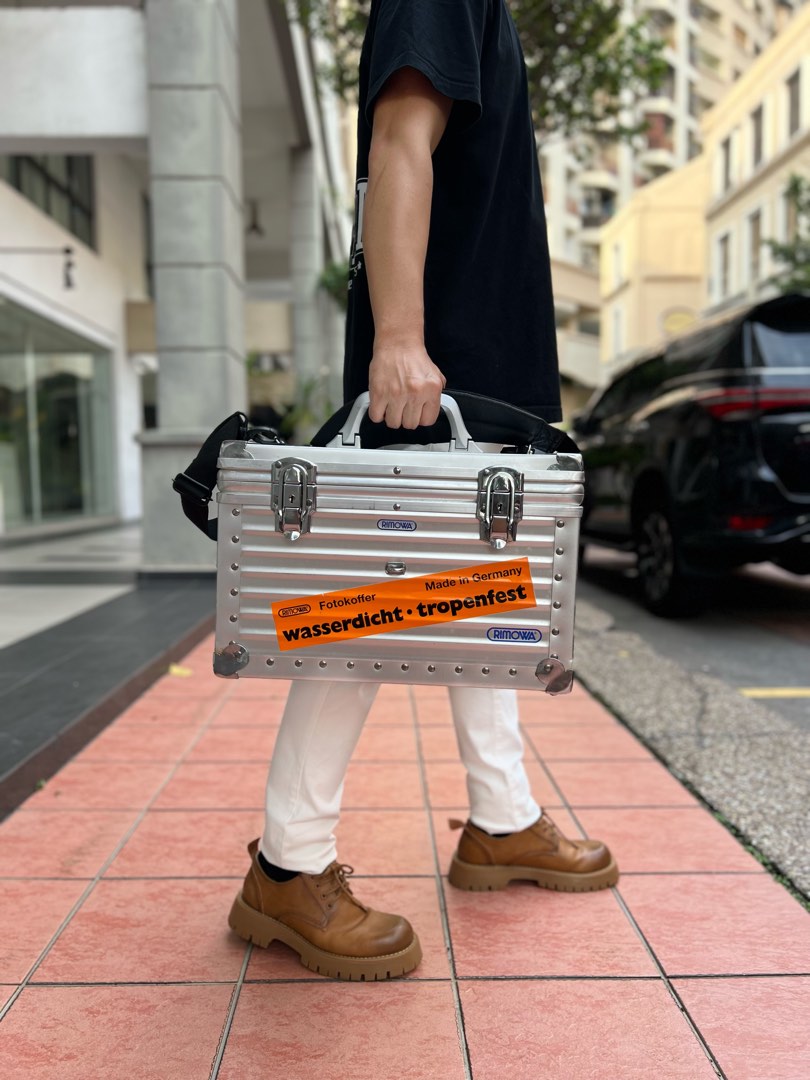 Rimowa tropicana camera case sales