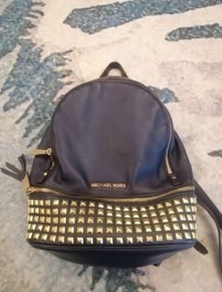 (Category: ) located in . Submitted by walawei82 (Listing ID 1328271491, Image 1). Description: .