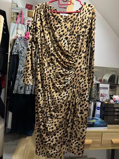 (Category: ) located in . Submitted by jwanee83 (Listing ID 1328259735, Image 1). Description: .