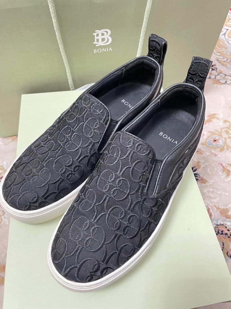 Bonia La Luna Slip on Sneakers Women s Fashion Footwear Sneakers on Carousell
