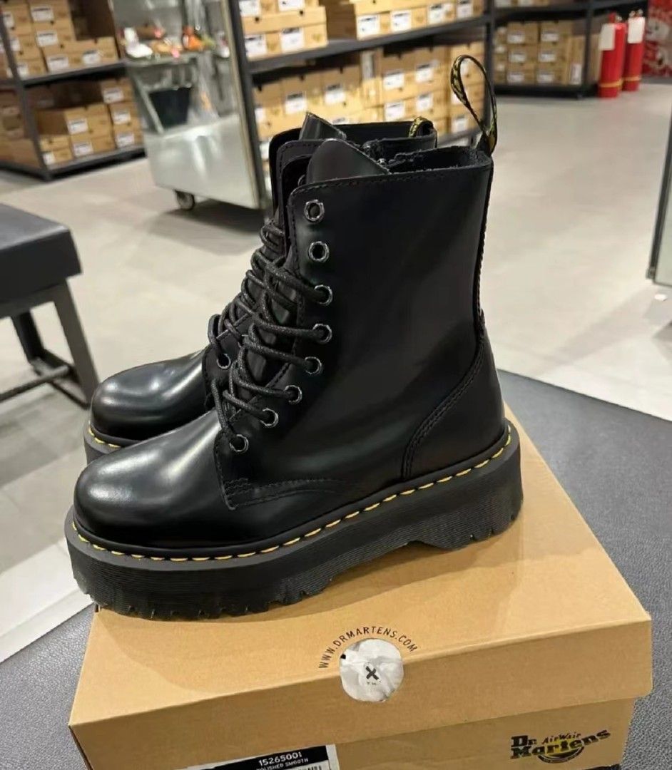 Brand new free shipping Dr. Martens Jadon 1460