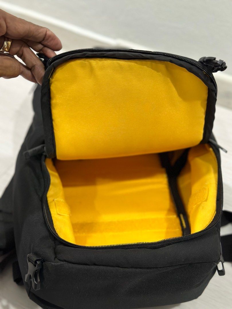 Camera backpack (Category: Camera Bags & Carriers) located in Singapore. Submitted by kumar1 (Listing ID 1328331049, Image 3). Description: Bag in good condition.