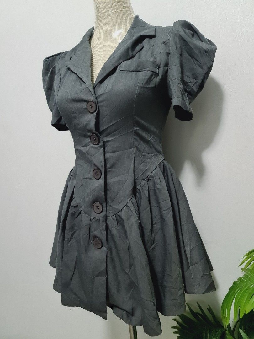 CEO office formal button down cute gray dress (Category: Dresses) located in San Marcelino. Submitted by thriftolshoppiness (Listing ID 1328282719, Image 3). Description: XS-S.