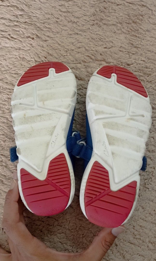 Clarks girl shoe, Babies & Kids, Babies & Kids Fashion on Carousell