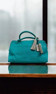 (Kategori: ) berada di . Dikirim oleh indhira_prelovedthings (ID iklan 1328417228, Gambar 1). Deskripsi: .