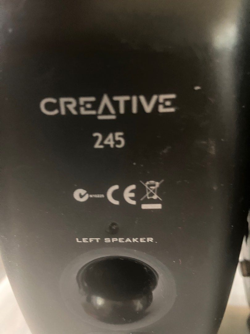 Computer speakers (Category: Computer Parts) located in Cavite. Submitted by doggo00 (Listing ID 1328321437, Image 2). Description: .