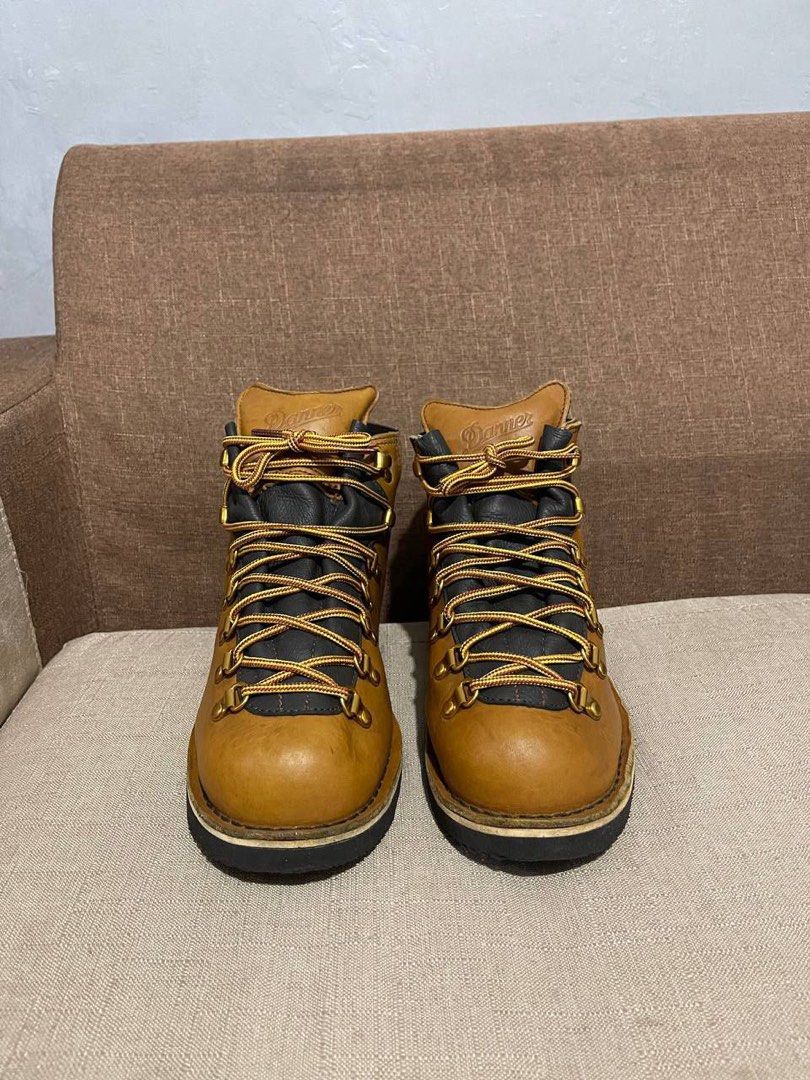 Danner Vertigo 1845 Men s Fashion Footwear Boots on Carousell
