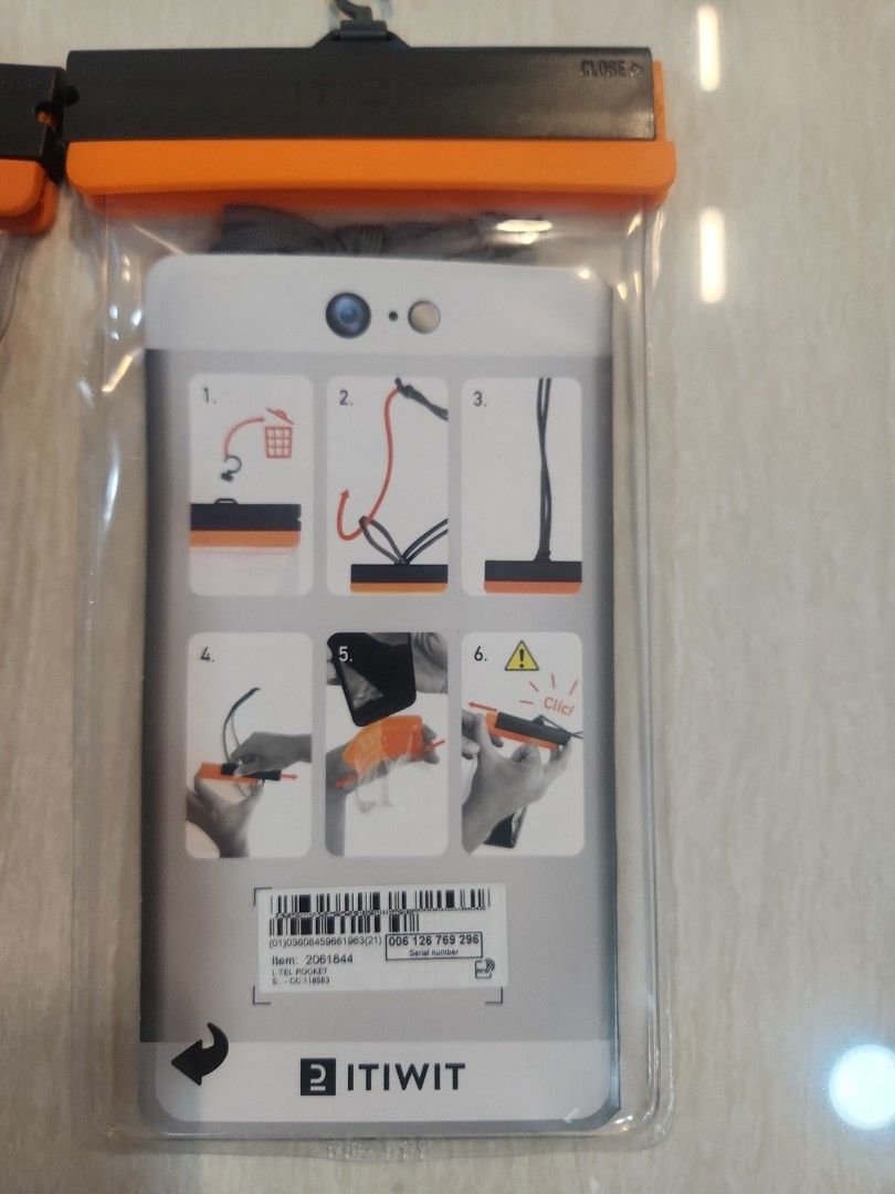 Decathlon waterproof phone pouch Large IP x 8