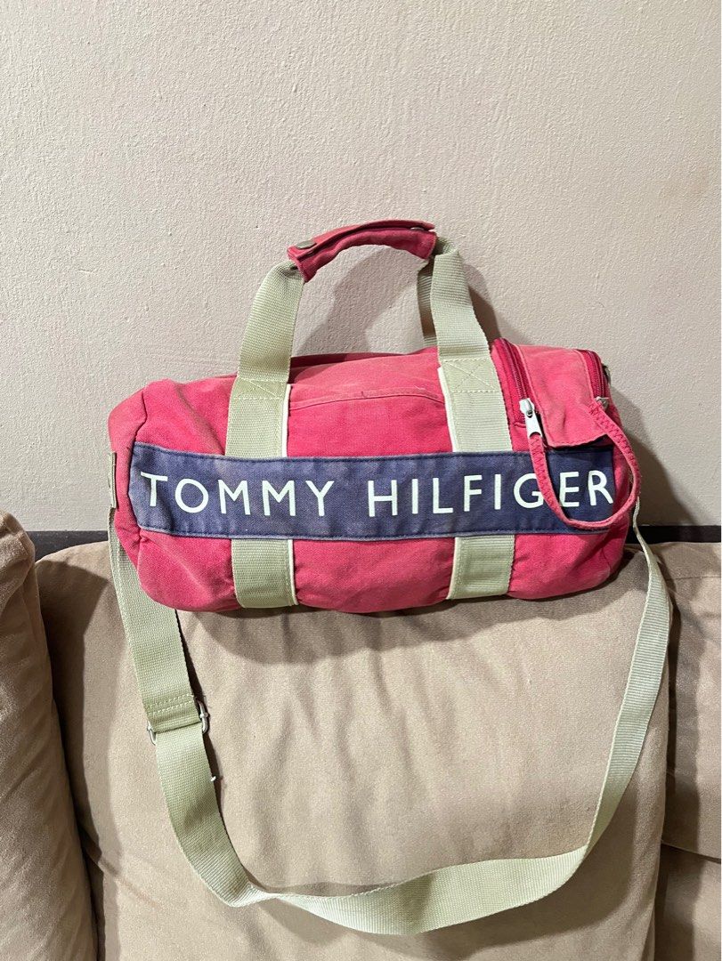 Tommy hilfiger duffle bag size store