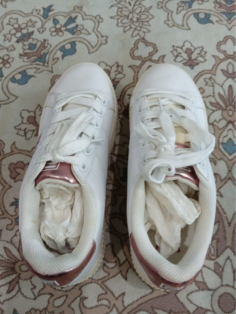 Combo 2 Fila women shoes Size 5uk beg fila