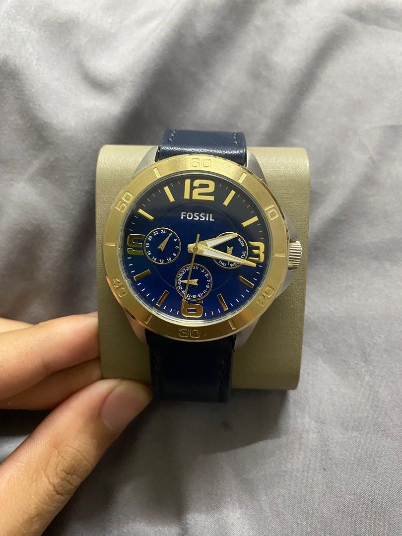 Fossil bq2263 store