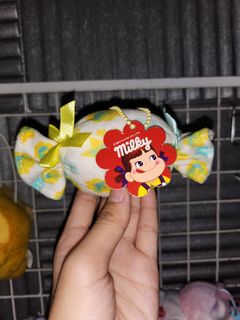 (Kategori: ) berada di . Dikirim oleh plushie.cuu (ID iklan 1328357693, Gambar 1). Deskripsi: .