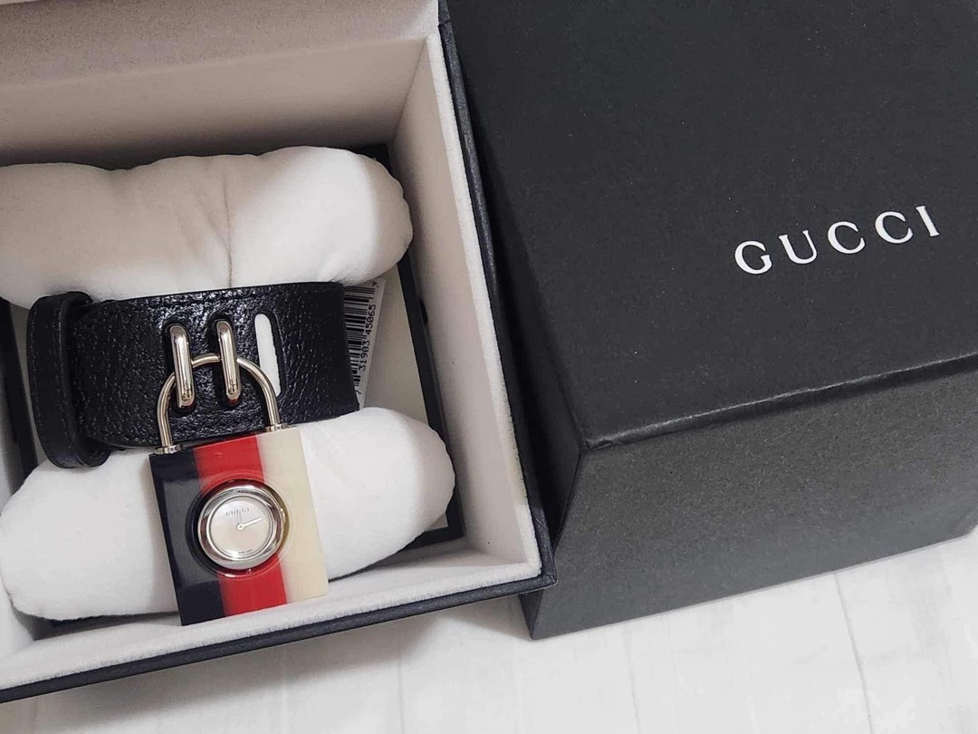 Gucci Black watch authentic