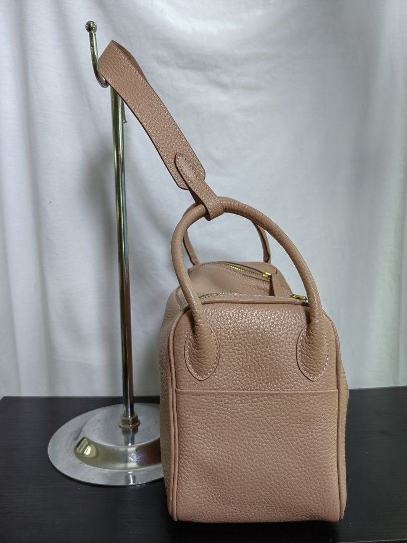 Hermes Lindy 30 (Category: Luxury Bags & Wallets) located in Paranaque City. Submitted by margocollection (Listing ID 1328265970, Image 2). Description: .