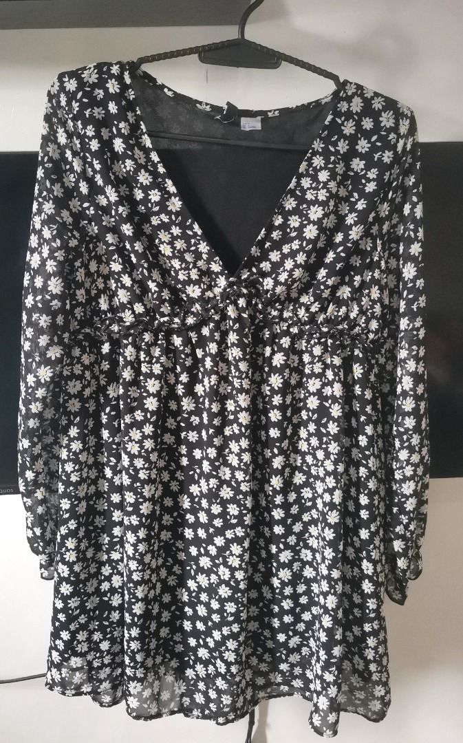 H&M Flowy A Line Dress, Women's Fashion, Dresses & Sets, Evening dresses &  gowns on Carousell