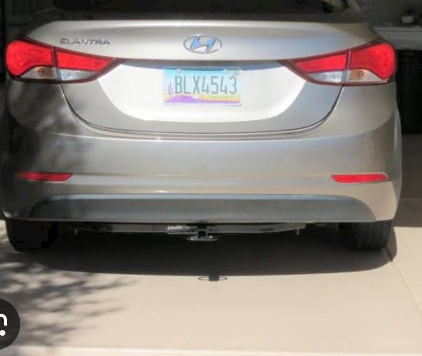Hyundai Elantra tow hits (Category: Other Automotive Parts and Accessories) located in Jaen. Submitted by dylanzandro (Listing ID 1328397575, Image 3). Description: .