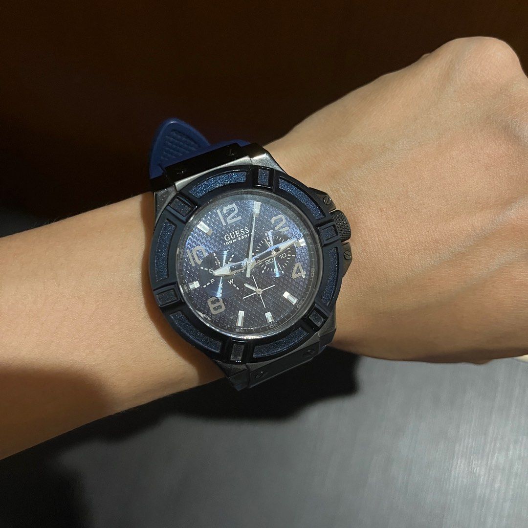 Jam GUESS Blue seri W0248G5 preloved guess jam bekas