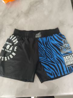 (Category: ) located in . Submitted by batmancloset (Listing ID 1328292727, Image 1). Description: .