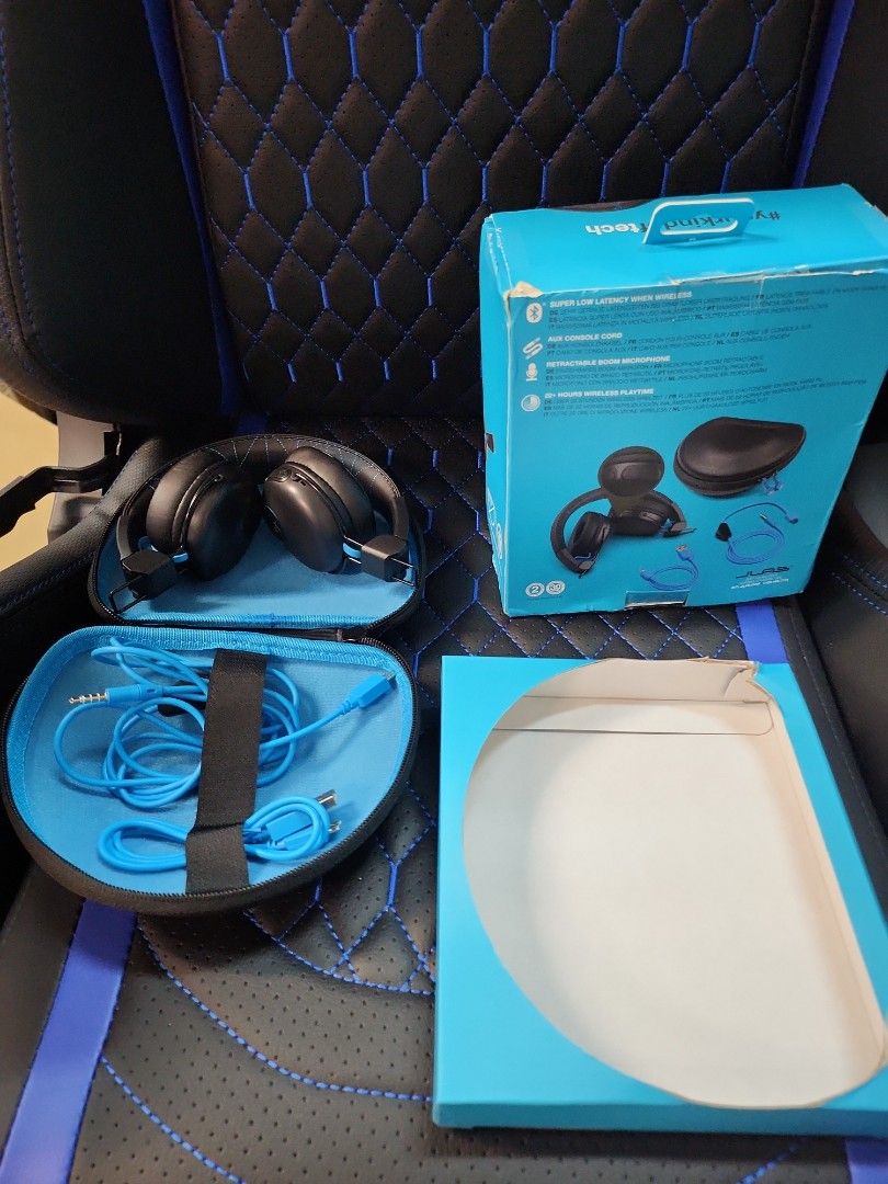 JLab Audio Play Gaming Wireless Headset 22 Hour Bluetooth 5 Playtime 60ms Super Low Latency for Mobile Gameplay Retractable Boom Mic AUX Gaming Cord Compatible with Gaming Consoles Audio Headphones