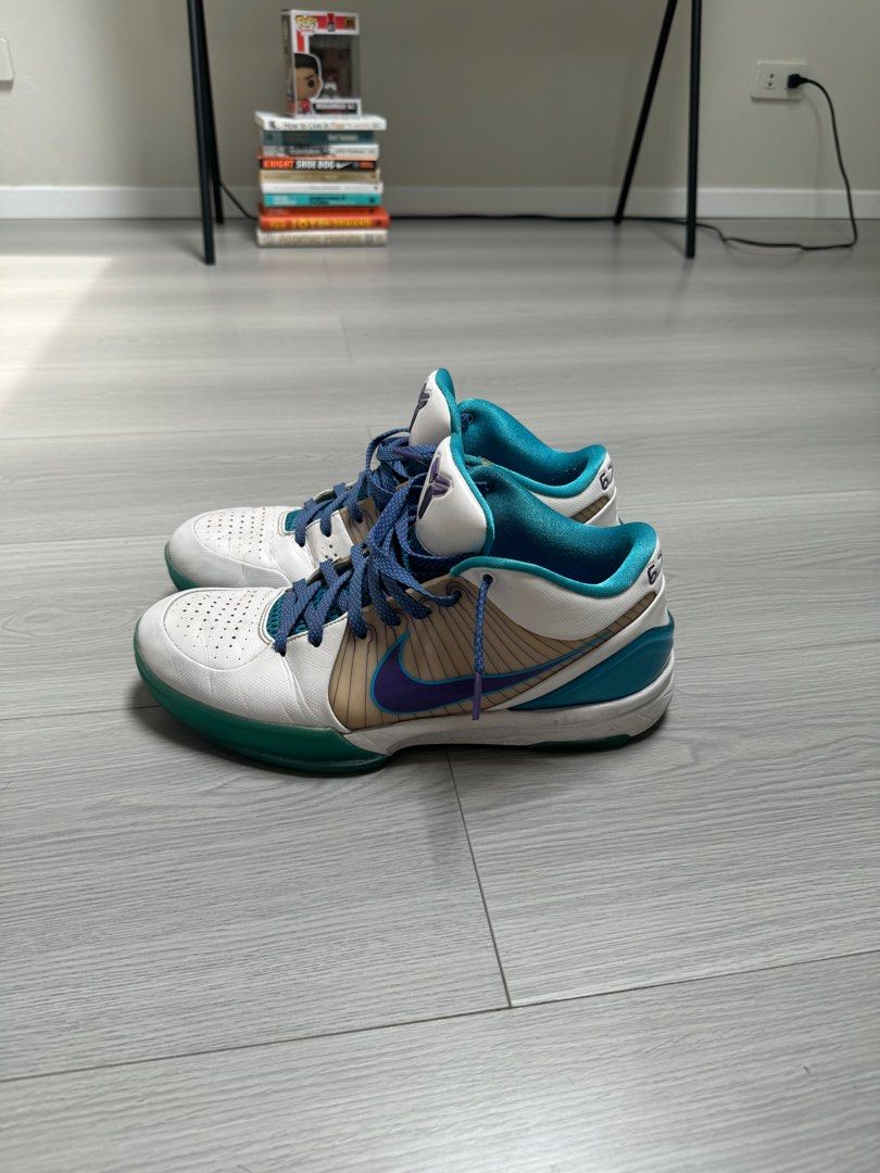 kobe 4 draft day on feet