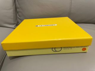 （分類：）位於 。 由 queeniepace 提交（商品編號 1328383740，圖片 1）。簡介： 。