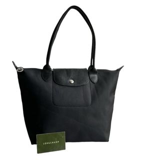 (Kategori: ) berada di . Dikirim oleh dfashion17 (ID iklan 1328299245, Gambar 1). Deskripsi: .