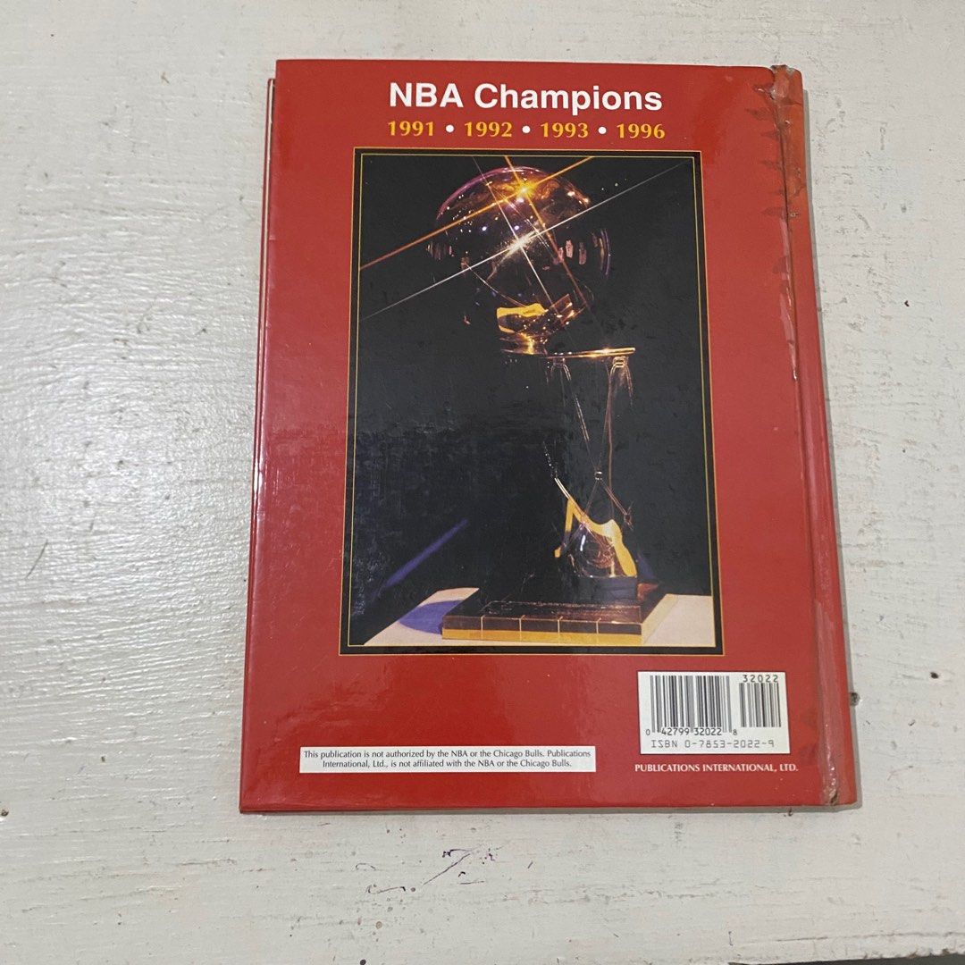 NBA 1996 Raging Bulls NBA Champs (Category: Magazines) located in Taguig. Submitted by wardrobe.syndrome (Listing ID 1328374038, Image 2). Description: NBA 1996 Raging Bulls! NBA CHAMPS COMMEMORATIVE EDITION MAGAZINE- 72 Win Season.