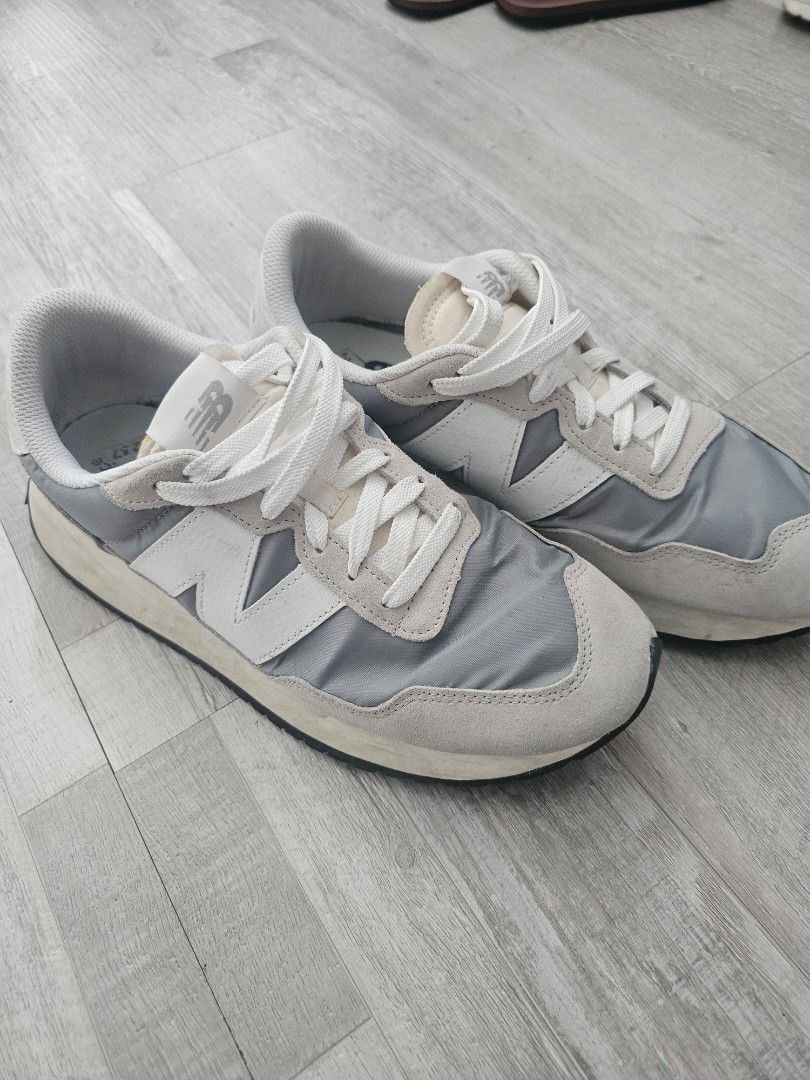 New balance 273 Women s Fashion Footwear Sneakers on Carousell