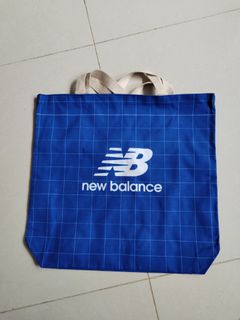 （分類：）位於 。 由 nejmar 提交（商品編號 1328294682，圖片 1）。簡介： 。