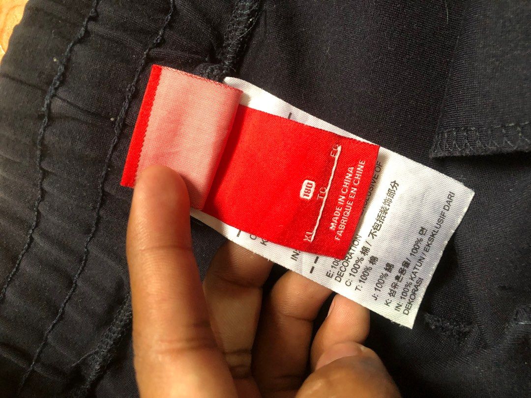 NIKE TECHFLEECE (Category: Activewear) located in San Fernando. Submitted by unc_thrifts (Listing ID 1328280096, Image 3). Description: .